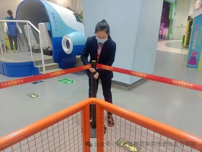 b23cf49c84e77e8a1db0a775a97db23.jpg